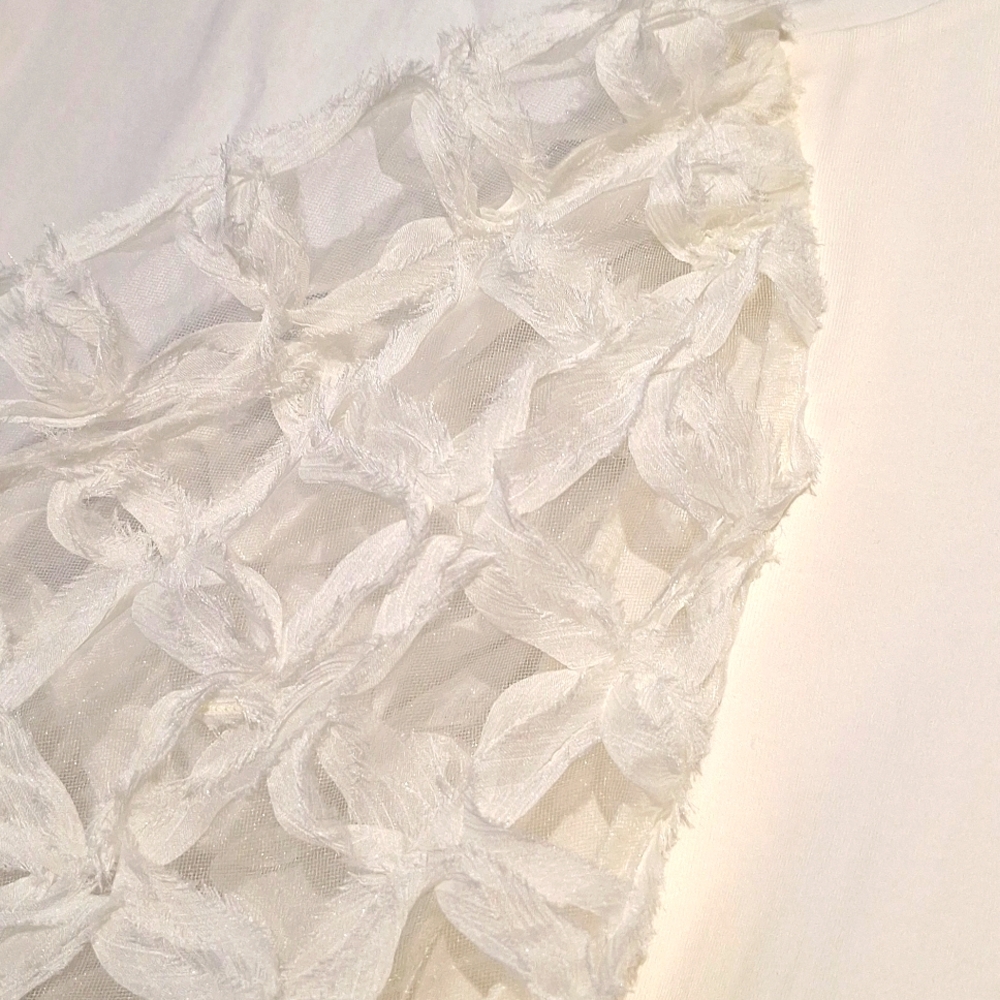 3/$20--Chico's Cotton Cream Blouse, Short White Lacey Sleeves, Slipover, NWOT - Picture 9 of 11